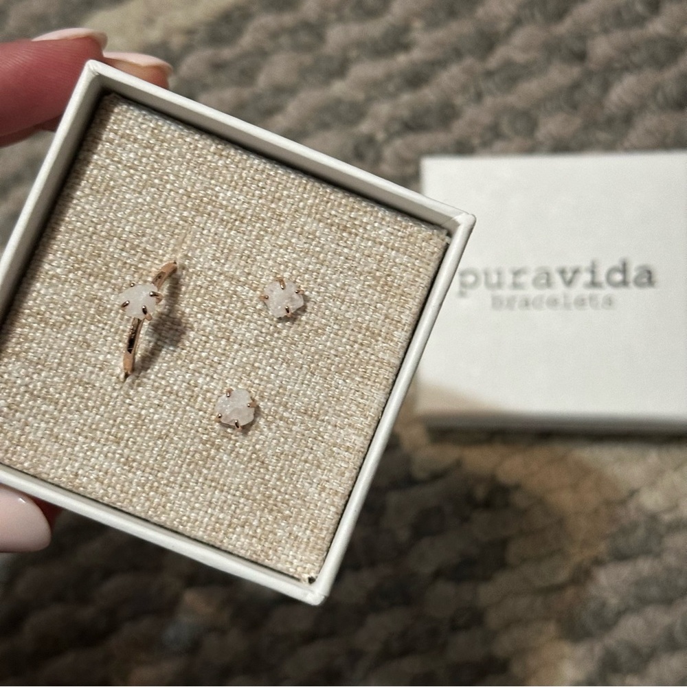 Pura Vida Rose Gold Jewelry Set | Earrings and Ring with White Crystal Stones